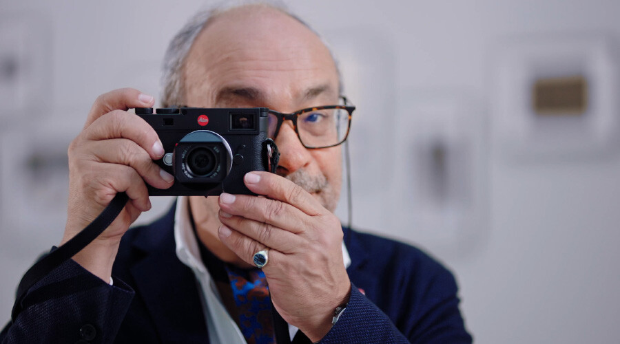 LEICA CAMERA